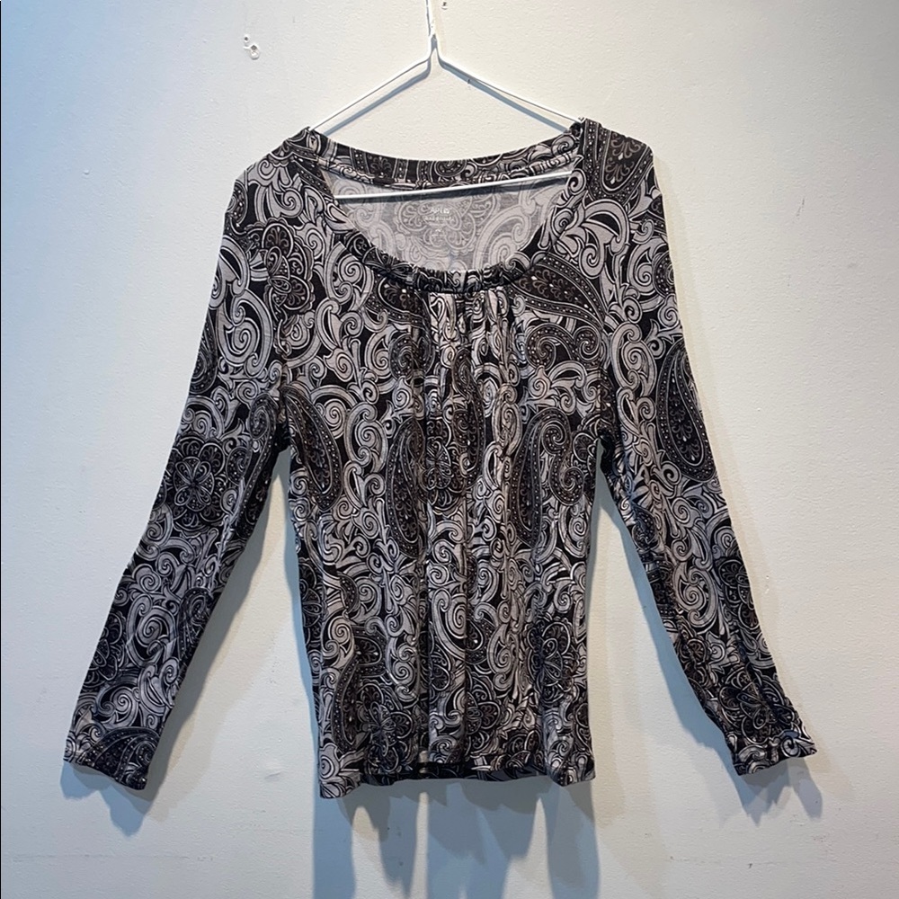 Apt. 9 Black and Gray Fitted Blouse• Petite Medium